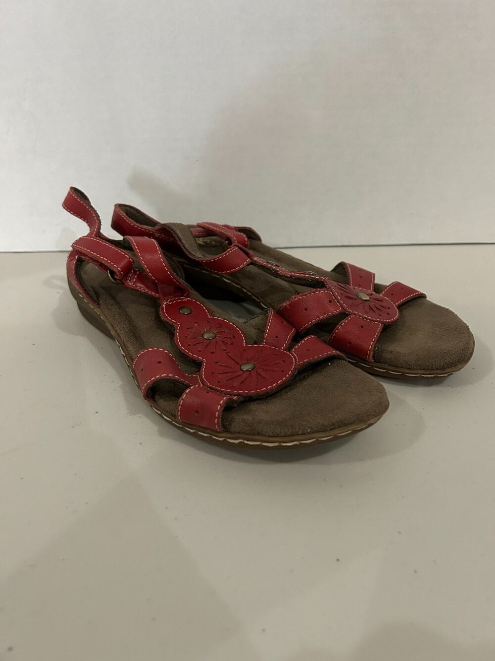 Natural Soul Barroll Sandals Womens 8 Red Leather Studded Strappy Comfort
